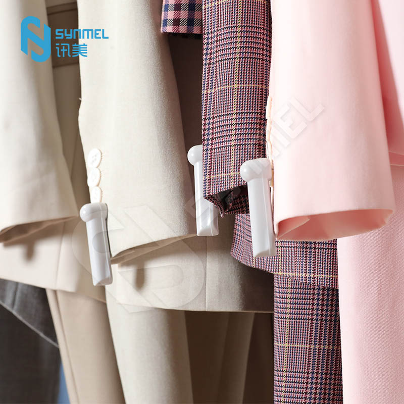 ¿Cuál es el efecto de las etiquetas de mini lápiz en la ropa?